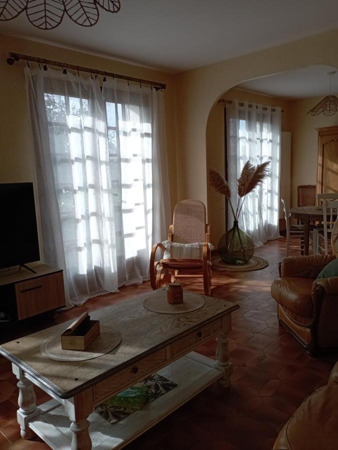 Le Logis De Thais Henrichemont